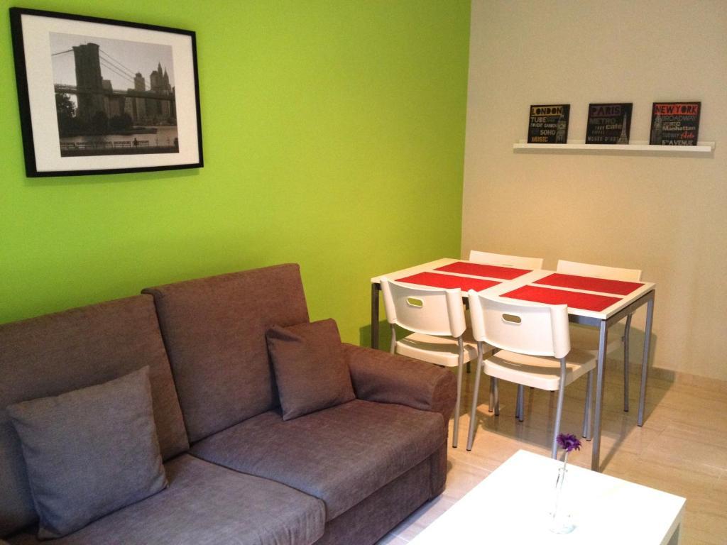 Apartamentos Canasteros Málaga Chambre photo